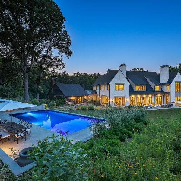 house on willow hill award